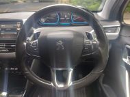 PEUGEOT 2008 ALLURE - 2454 - 18