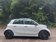 SMART FORFOUR EDITION WHITE T - 2465 - 7